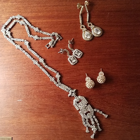 Party jewelry - Picture 1 of 5
